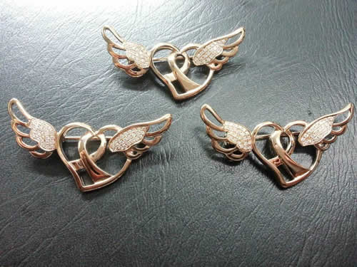 北京城市学院珠宝首饰设计——飞翔的爱