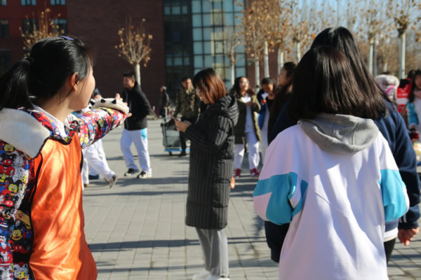 北京城市学院12.1防艾外展照片